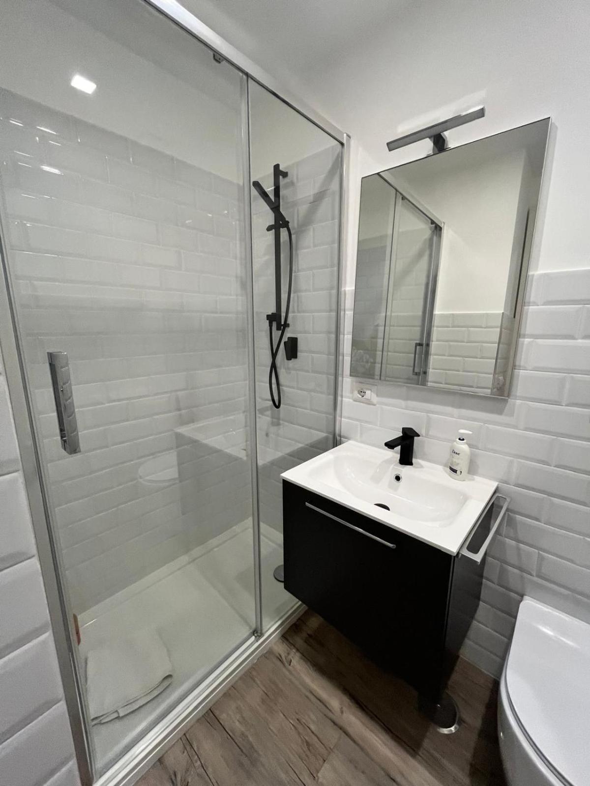 Apartment On The Square روما المظهر الخارجي الصورة