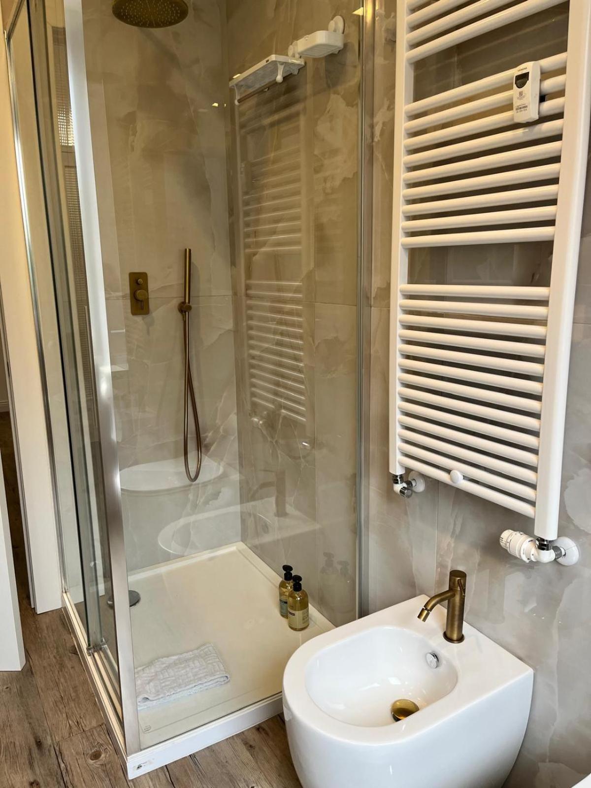 Apartment On The Square روما المظهر الخارجي الصورة